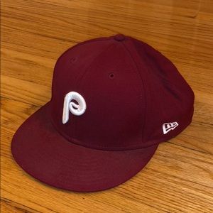 Used New Era Philadelphia Phillies hat Size 7 5/8